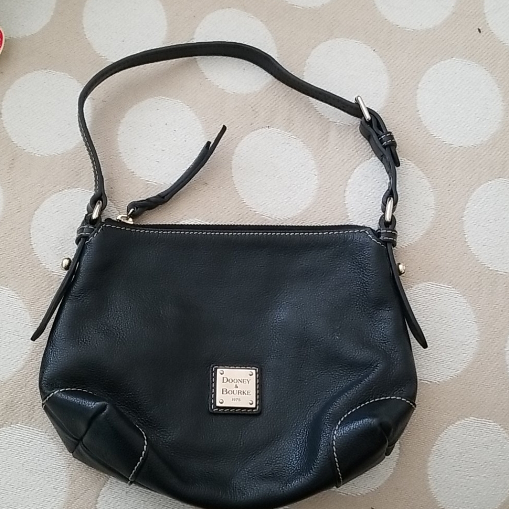 Dooney & Bourke shoulder bag - Picture 1 of 6